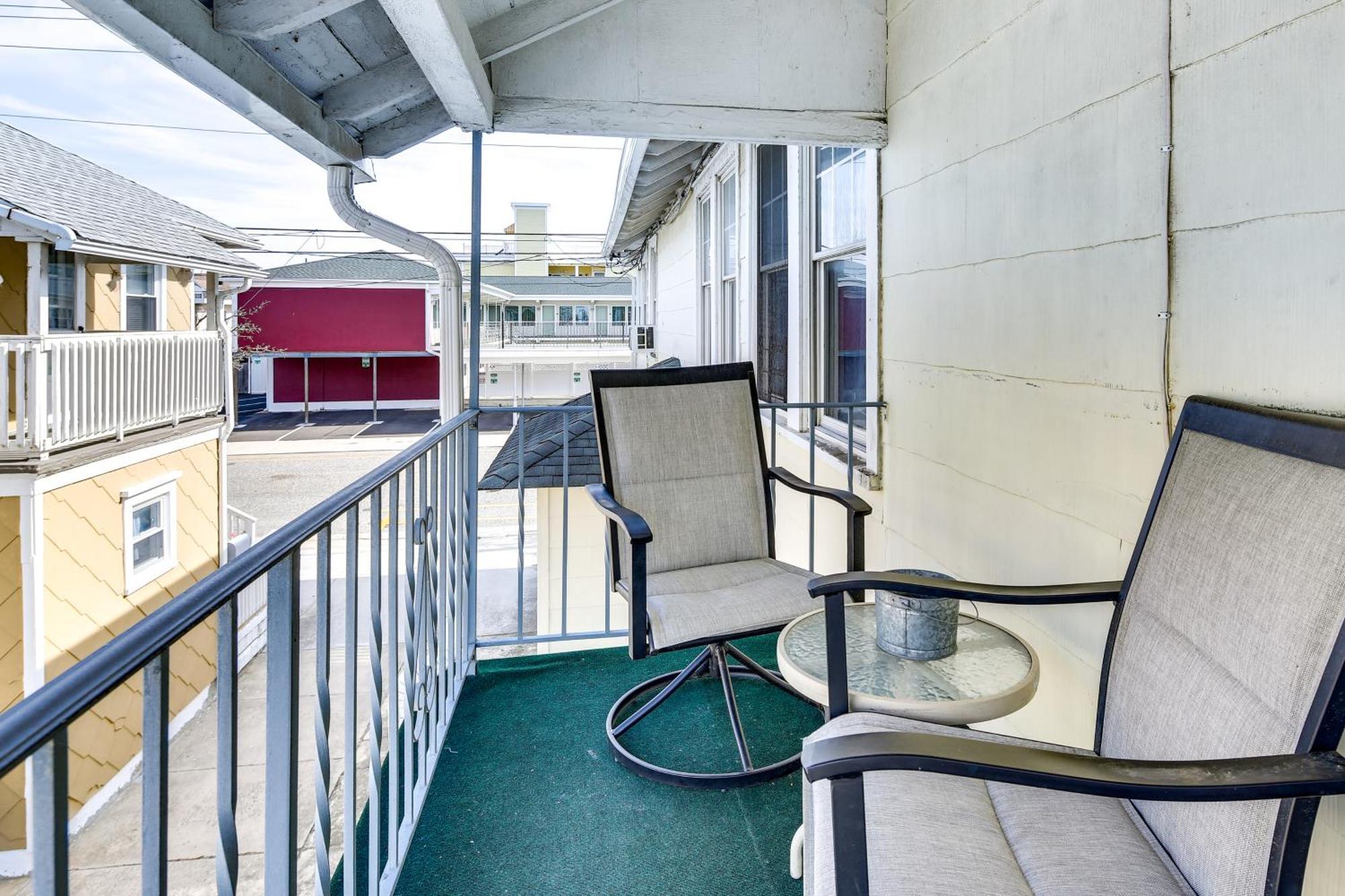 Pet-Friendly Apartment In Wildwood Less Than 1 Mi To Beach Exterior photo